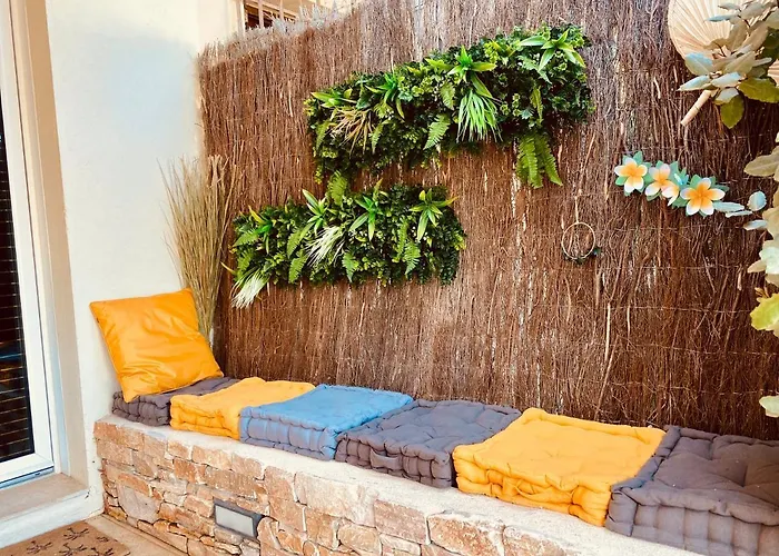 Apartment Bord De